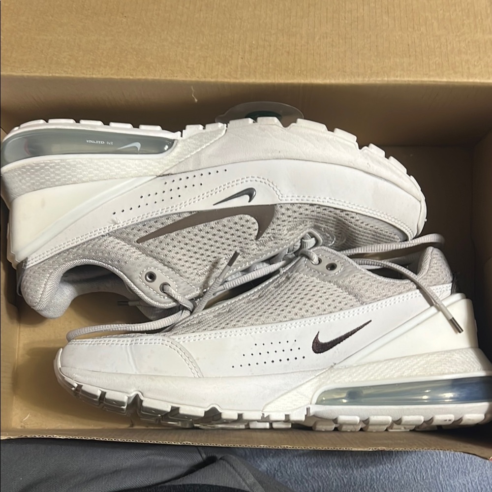 Nike Air Max Pulse - Picture 2 of 5